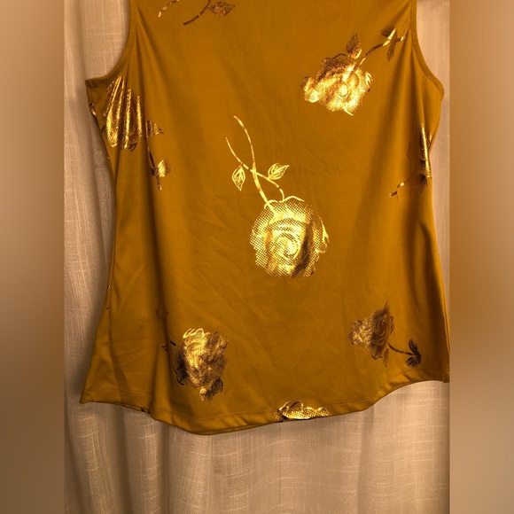 Alex and Parker Elegant Gold Floral Blouse - Picture 9 of 10